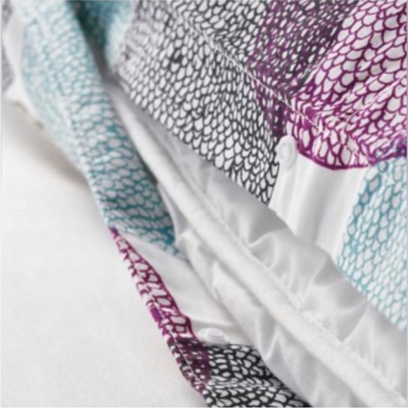 IKEA MALIN RUND Queen Duvet Cover Set (with 2 sham standard covers) - Picture 3 of 3